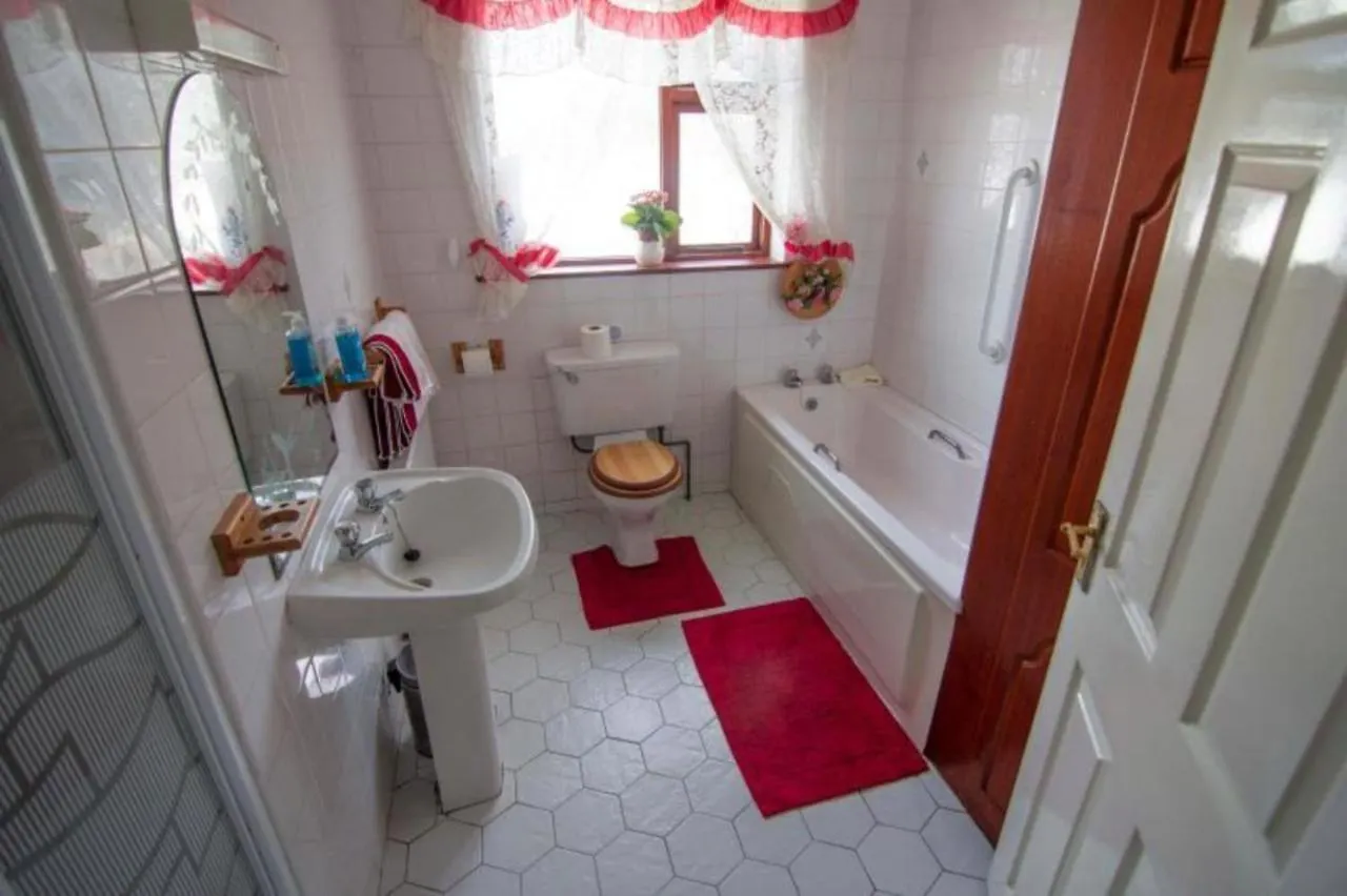 Holiday home Stunning 3-Bedroom House With Private Garden Carracastle